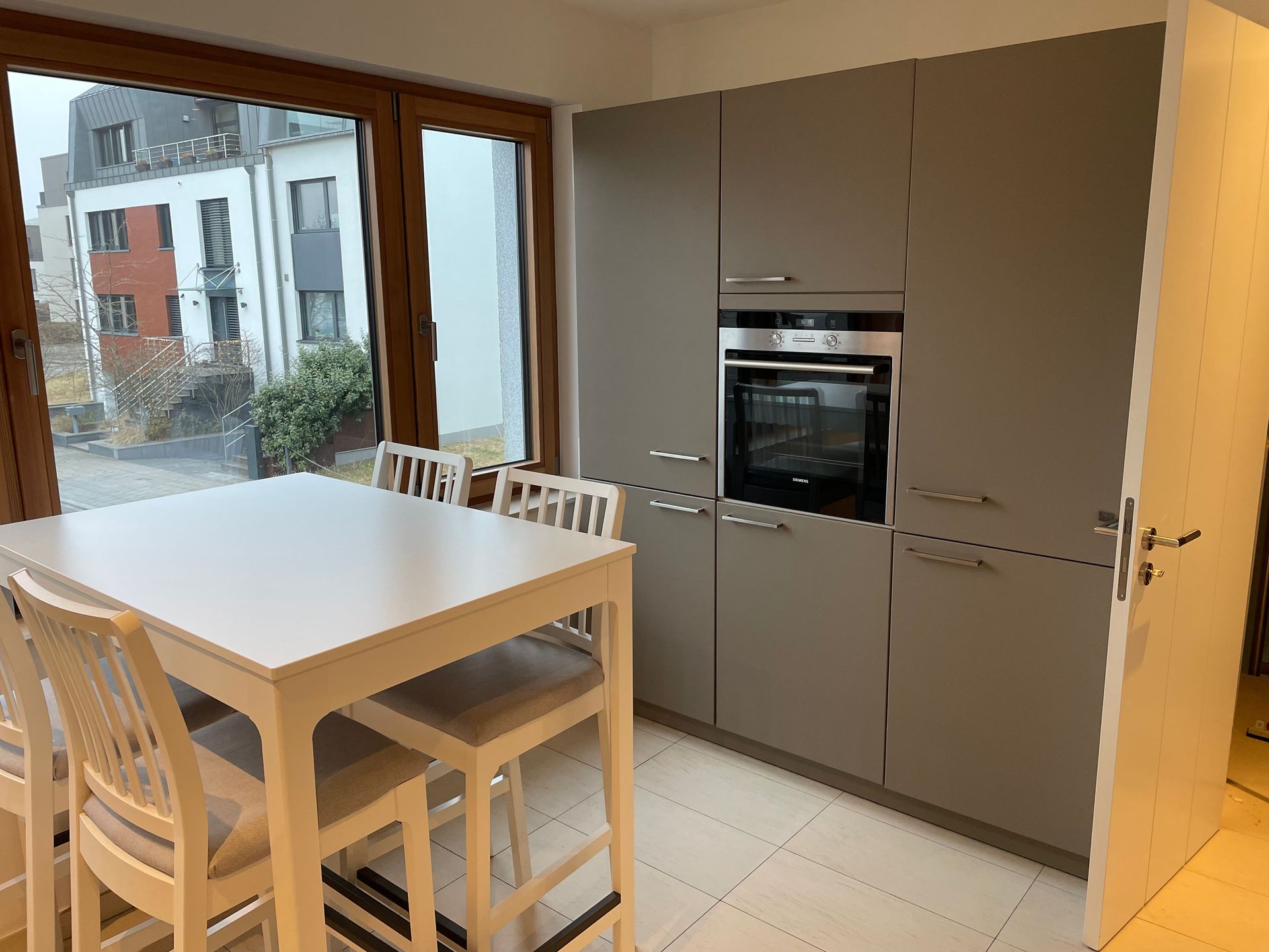 Room 4 — 49, rue Charles IV, Luxembourg-Belair